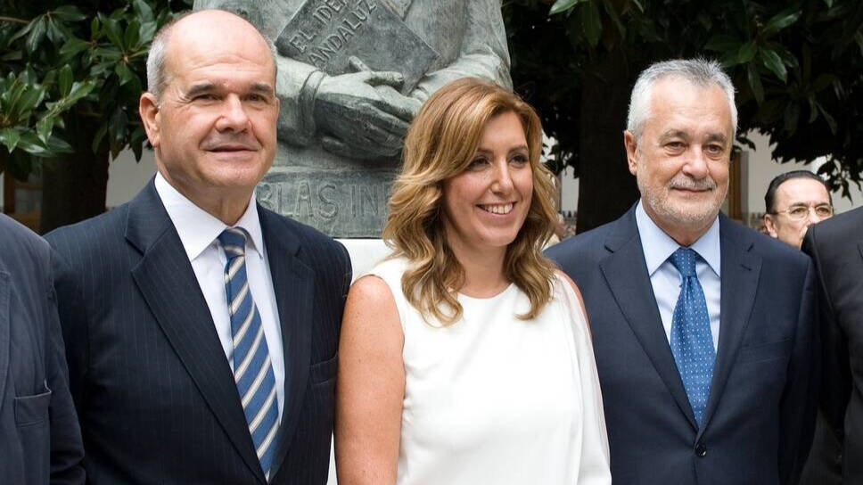 Los expresidentes socialistas de la Junta de Andalucía, Chaves, Griñán y Díaz.