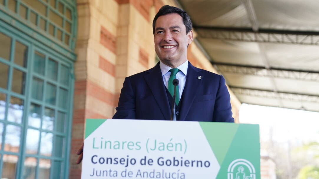 El presidente de la Junta de Andalucía, Juanma Moreno (PP) en Linares, Jaén.