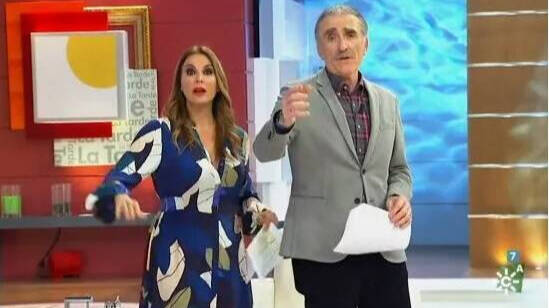 Los presentadores del programa 'La tarde aquí y ahora' de Canal Sur, Juan y Medio y Eva Ruiz.