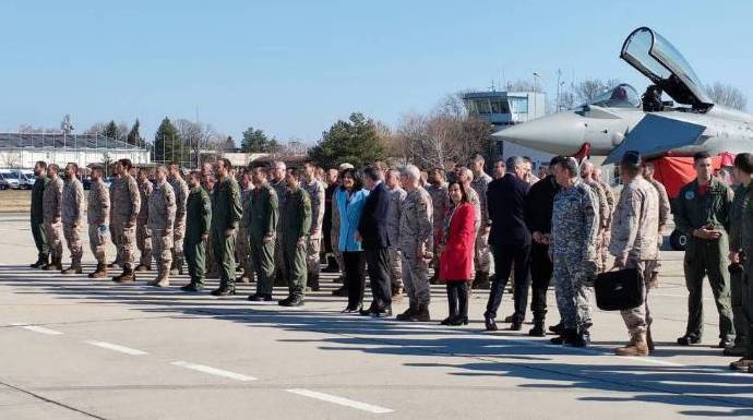 La ministra de Defensa, Margarita Robles, este lunes en Bulgaria.