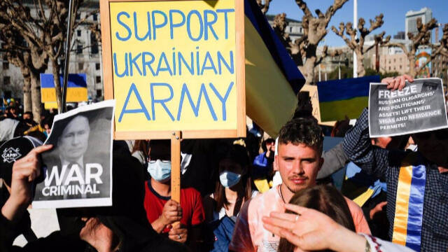 Manifestación en contra de la invasión de Ucrania por parte de Rusia