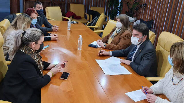 El alcalde y la vicealcaldesa se han reunido con representantes de residentes ucranianos en la ciudad