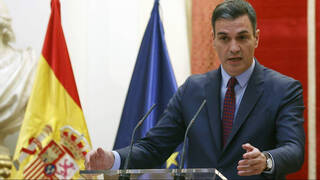Los socios del Gobierno meten presión a Sánchez para perseguir ahora los crímenes franquistas