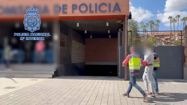 El detenido había huído a Murcia tras asestar cinco disparos a un joven en Alicante