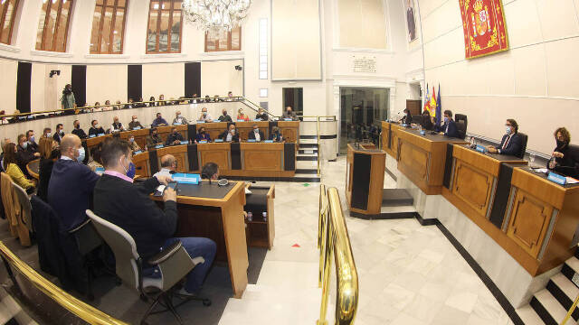 El presidente de la Diputación se ha reunido con alcaldes y concejales de la provincia de Alicante