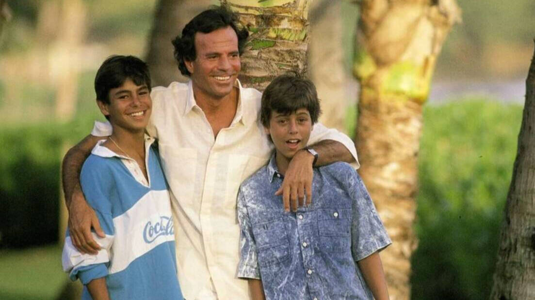 Julio Iglesias y sus hijos