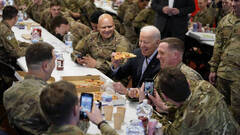 Agua valenciana para Biden y los Marines de EEUU en Polonia