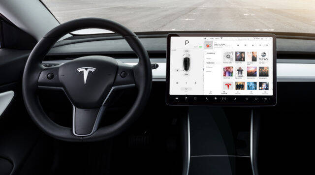 El Piloto Automático de Tesla podría detectar los semáforos