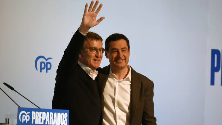 El popular Alberto Núñez Feijóo y el presidente del PP-A, Juanma Moreno.