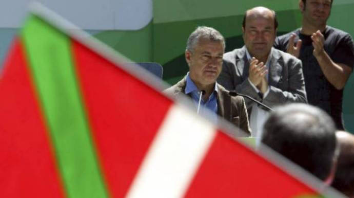 Urkullu y Ortuzar, los dos líderes del PNV, en un acto del partido.