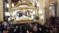 Orihuela celebra la procesión del Santo Entierro en Sábado Santo, única en España  