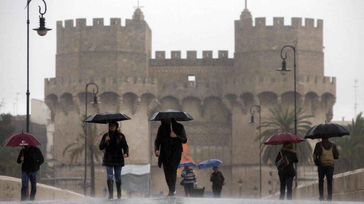 Imagen de archivo lluvia en Valencia. 