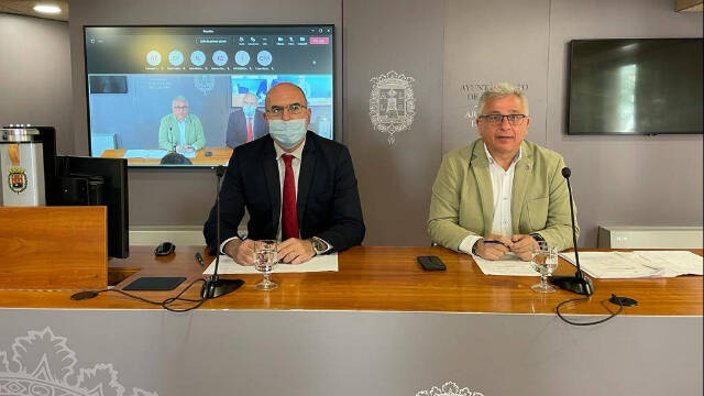 Manuel Villar y Antonio Manresa, portavoces del equipo de gobierno de Alicante