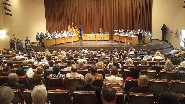 Pleno de la moción de censura de Orihuela celebrado el 25 de abril
