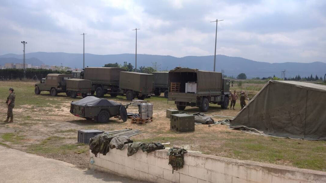 Imatge del campament montat per l'exèrcit a l'Alcúdia de Crespins - AJUNTAMENT ALCÚDIA DE CREPINS
