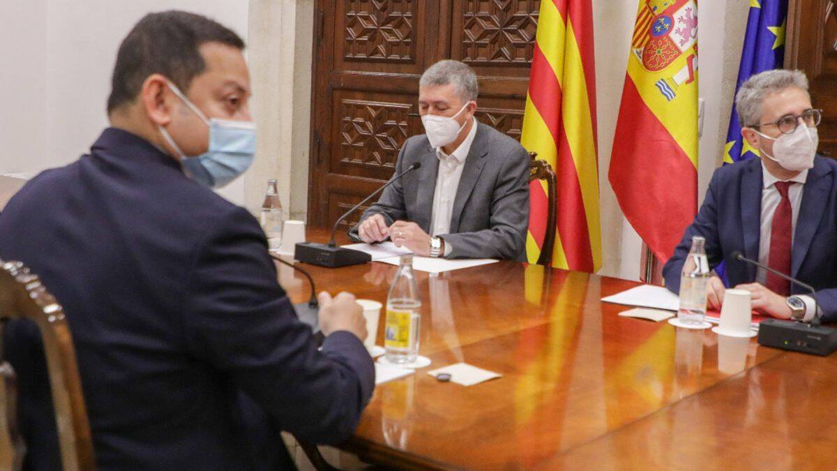 Imagen de a reunión mantenida entre el Valencia CF y la Generalitat - GVA