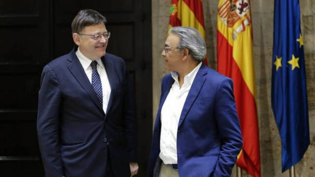 Ximo Puig y Manolo Mata en el Palau