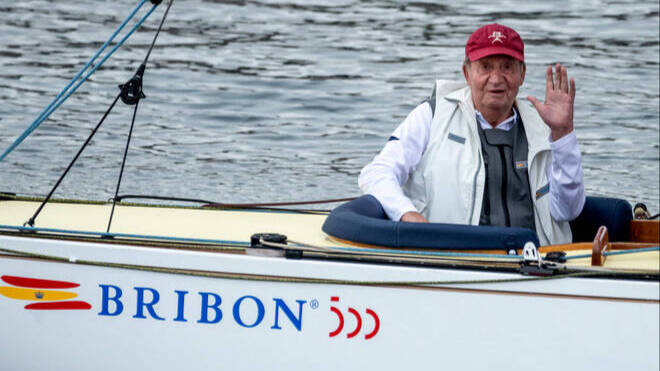 Don Juan Carlos a bordo del "Bribón"