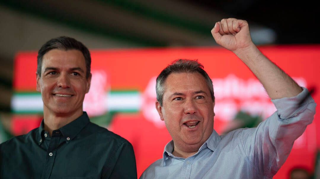 El candidato del PSOE-A, Juan Espadas, este fin de semana en un mitin con el líder de su partido y presidente del Gobierno, Pedro Sánchez.