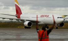 Iberia y Repsol operan los primeros vuelos con biocombustible 