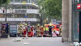 Pánico en Berlín: un coche arrolla a la multitud junto a una iglesia