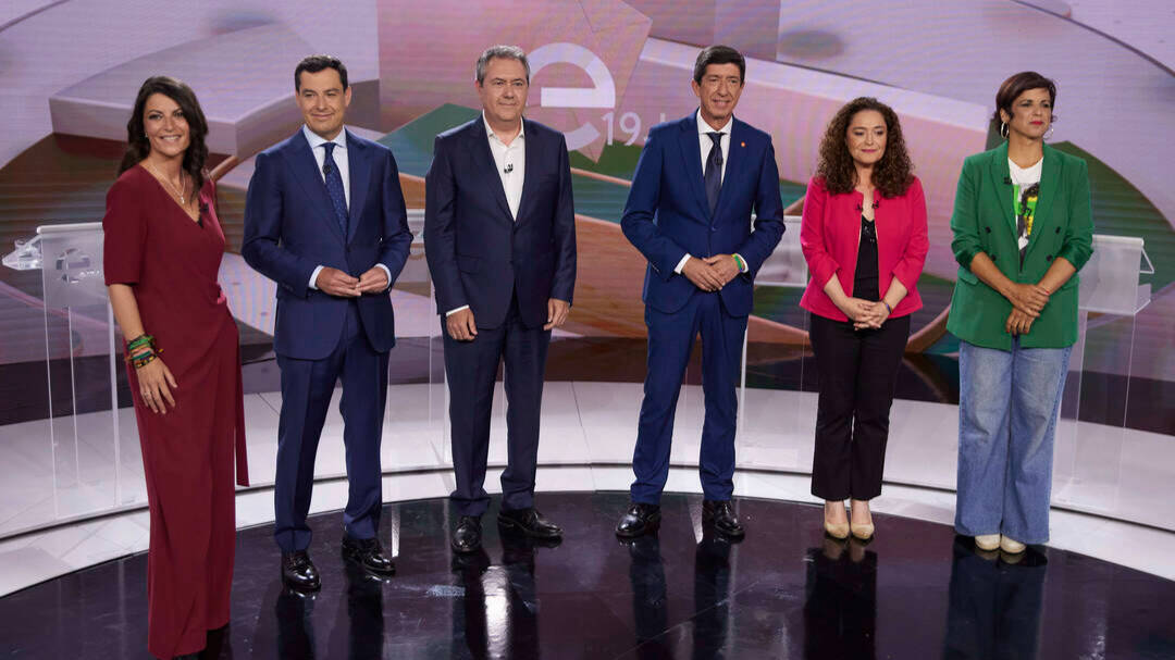 Los seis candidatos a las elecciones andaluzas del 19 de junio antes del debate emitido por Canal Sur.