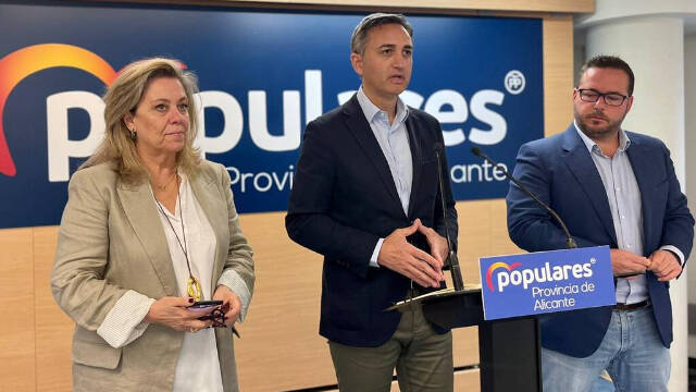 El PP exige explicaciones a la ministra por la suspensión de billetes AVE Madrid-Alicante 