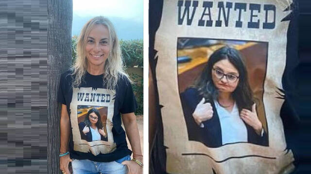 Sonia Castedo posa en sus redes sociales con una camiseta con la foto de Oltra