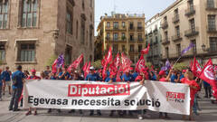 Trabajadores de Egevasa protestan frente a la Diputación de Valencia