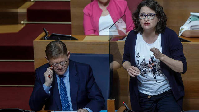Ximo Puig y Mónica Oltra en una de las últimas sesiones parlamentarias