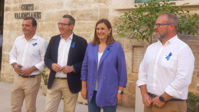 María José Catalá, Toni Pérez alcalde de Benidorm, Andrés Martínez alcalde de Peñíscola y Avelino Mascarell alcalde de Xeraco.