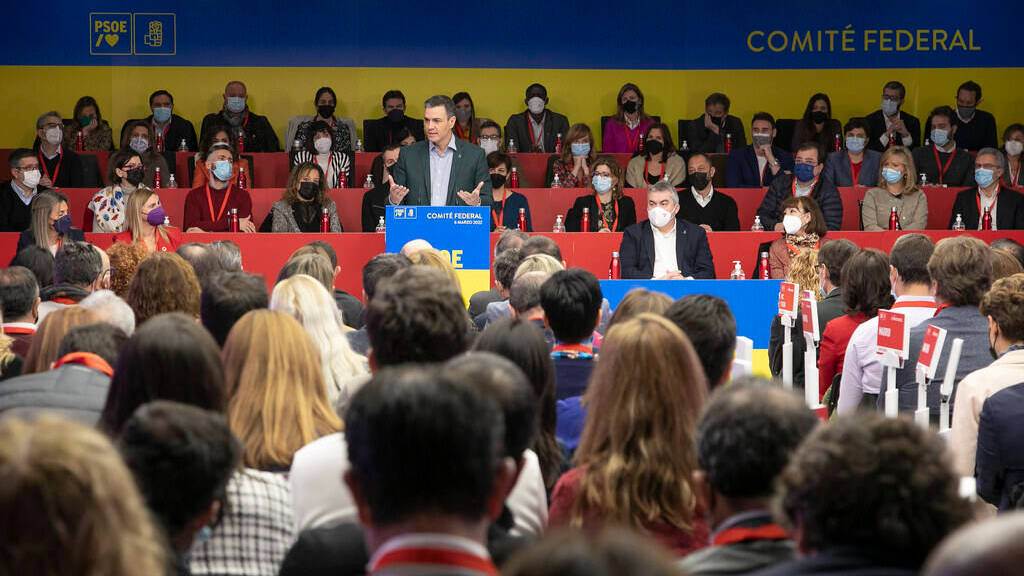 Sánchez presidiendo el último Comité Federal del PSOE, en marzo y sobre Ucrania.