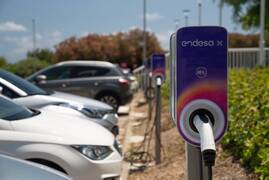 Endesa y PortAventura desarrollan un hub de recarga para eléctricos