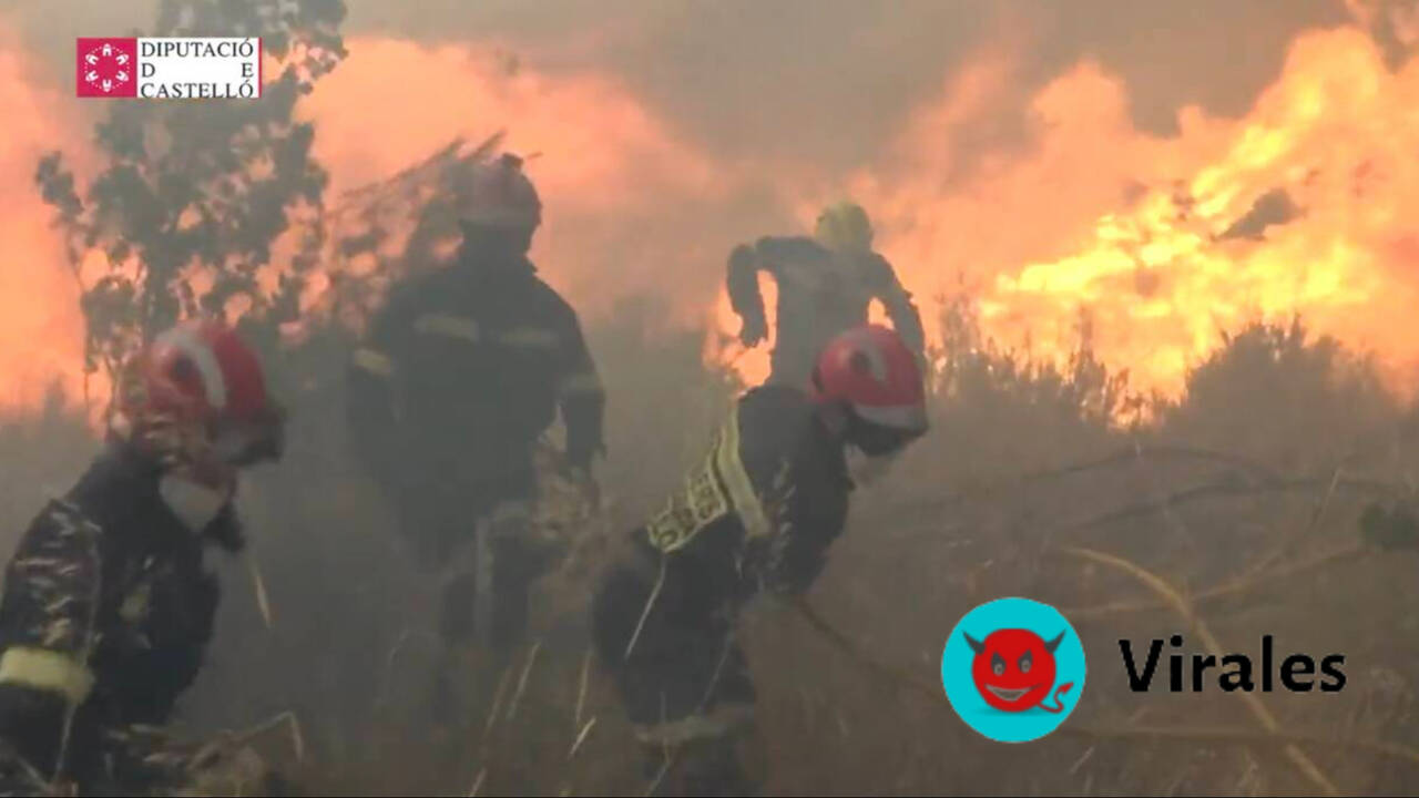 Imágenes de los bomberos de Castellón luchando contra las llamas