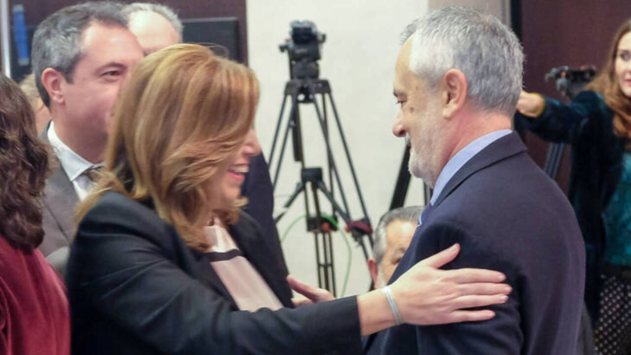 Los expresidentes de la Junta de Andalucía, Susana Díaz y José Antonio Griñán en una imagen de archivo.