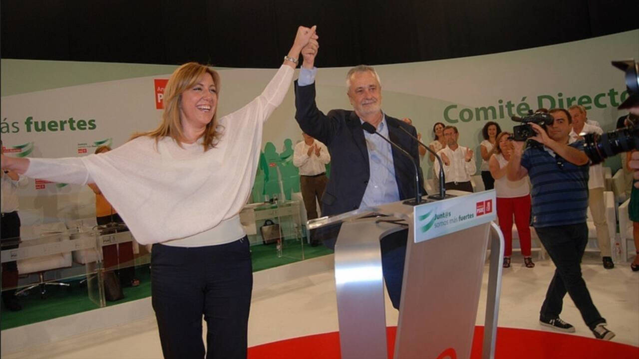 Los expresidentes socialistas de la Junta de Andalucía, Susana Díaz y José Antonio Griñán.