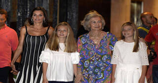 'Lasexta noche' desvela como es la relación entre la reina Letizia y doña Sofía 