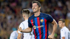 El Barça saca el rodillo en el estreno europeo