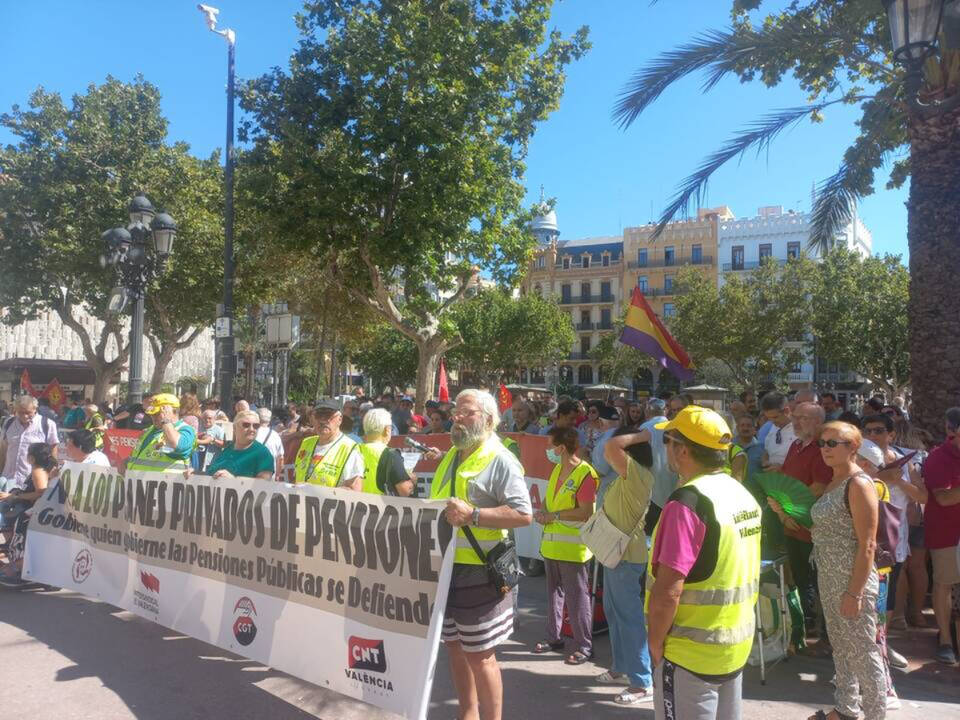 Concentración de pensionistas en Valencia.