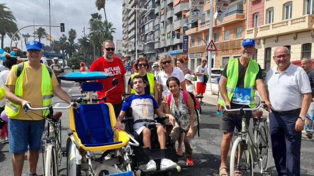 La Ciclovía del litoral de Alicante vuelve a celebrarse en la Semana de la Movilidad