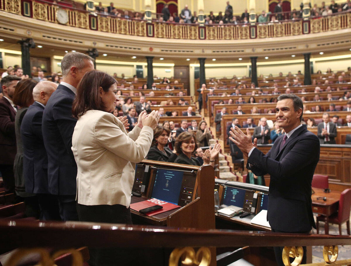 Imagen de Pedro Sánchez en el Congreso siendo vitoreado por los suyos - ARCHIVO