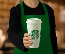 Starbucks regala café en Valencia con motivo del Día Internacional del Café