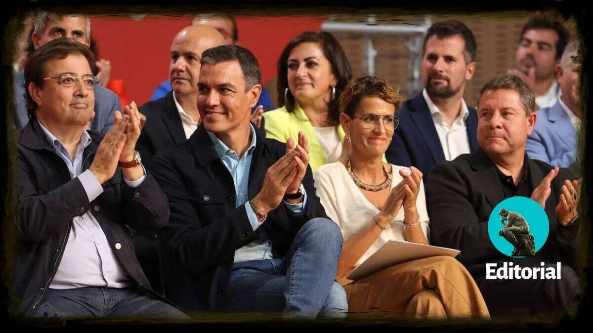 Pedro Sánchez, junto a varios presidentes autonómicos del PSOE