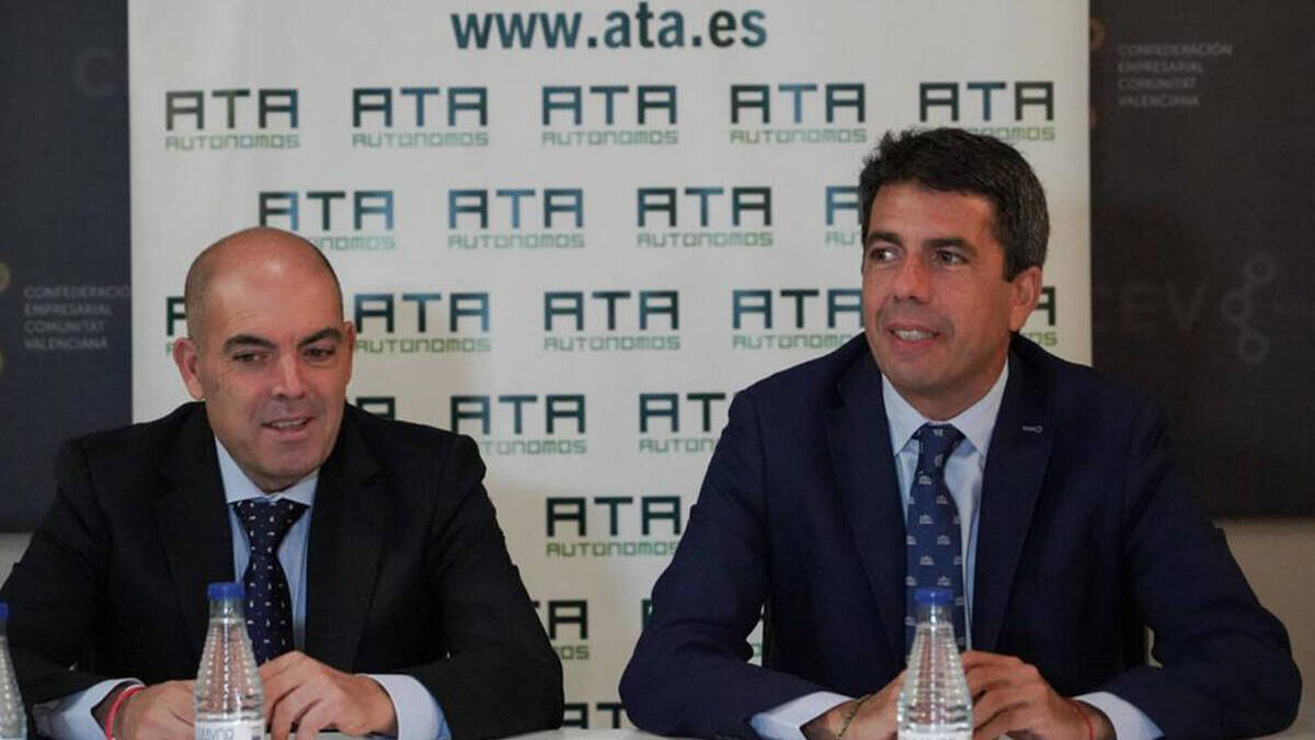 Carlos Mazón con el presidente de ATA, Lorenzo Amor