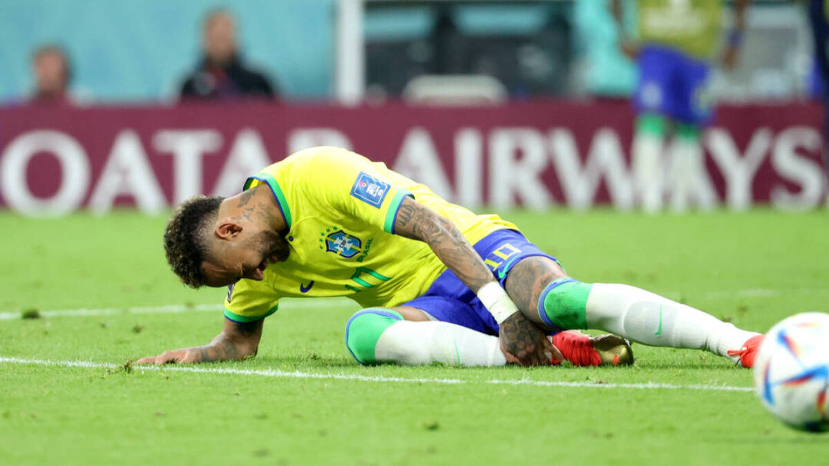 Neymar, lesionado en el Brasil - Serbia del Mundial.
