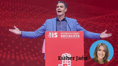 Sánchez promete en la Internacional Socialista la unidad que no logra en casa