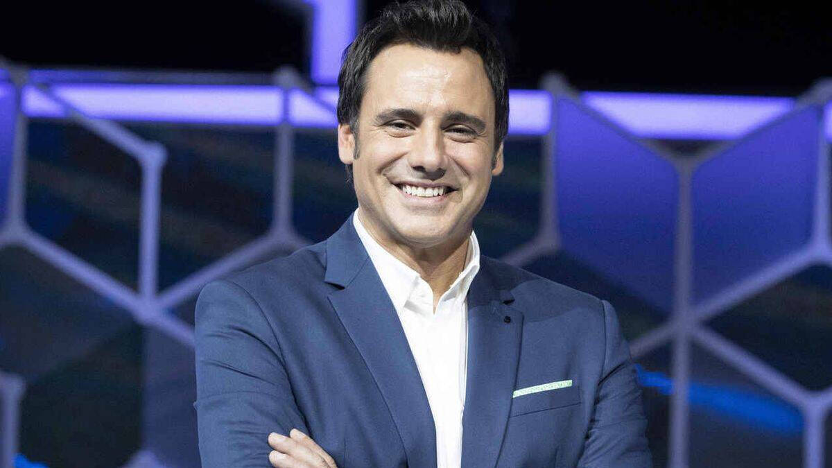 Ion Aramendi, presentador del nuevo concurso de Telecinco, "Reacción en cadena".