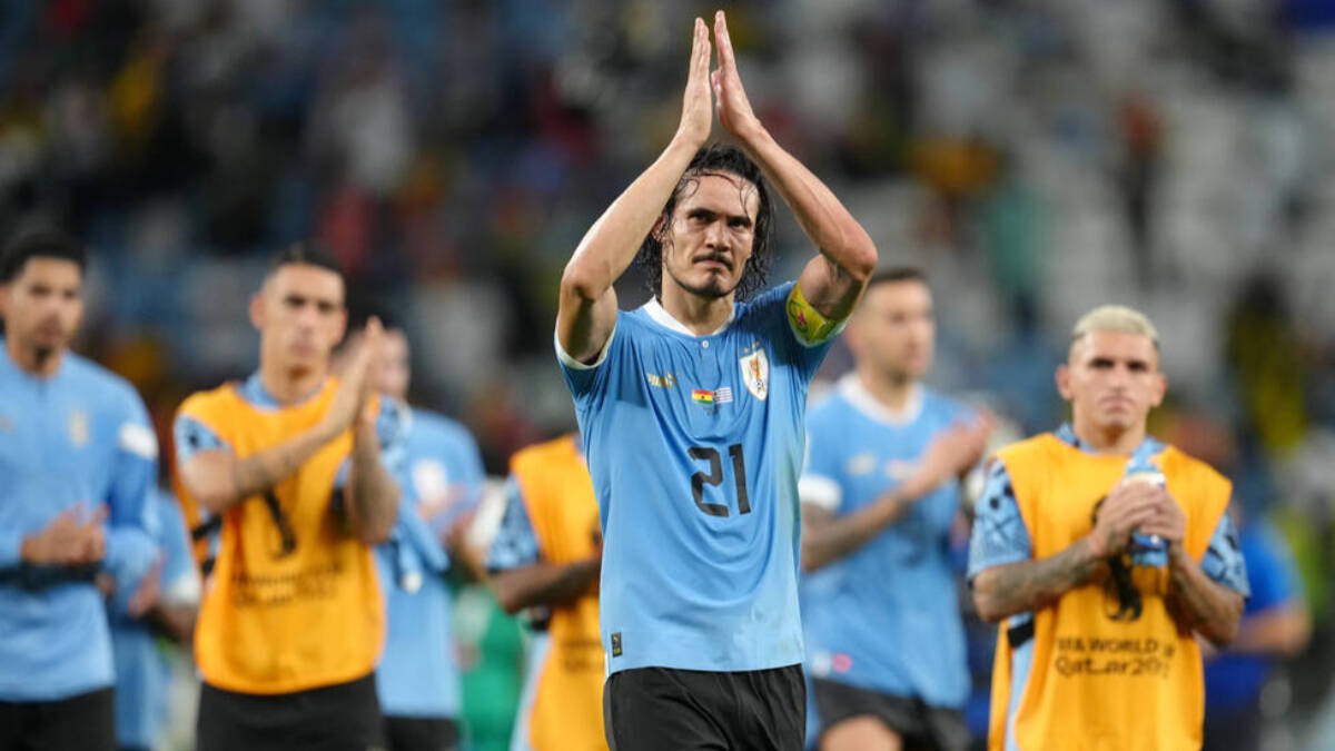 Cavani pide disculpas a los aficionados de Uruguay tras ser eliminados.