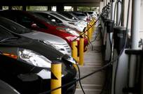 7 de cada 10 vehículos que se vendan en España en 2030 serán electrificados