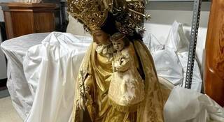 La Virgen de los Desamparados ‘se queda’ al Ayuntamiento